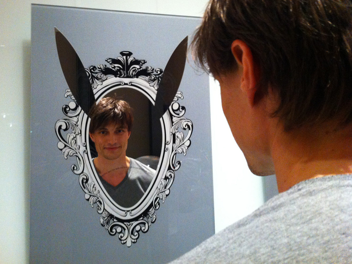 Magic Mirror - 镜子